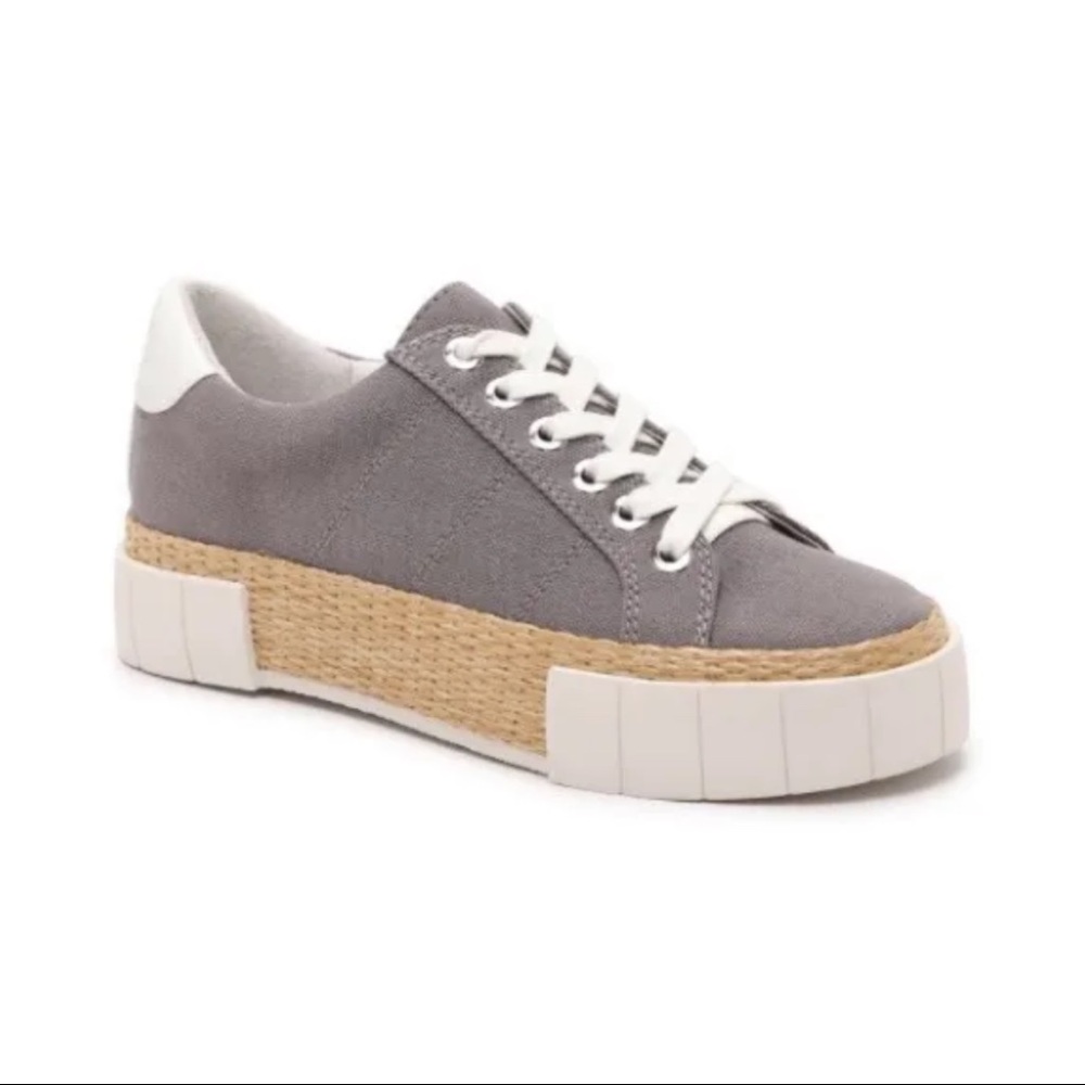 NEW Dolce Vita Yaya Gray Canvas Sneaker. Brand New, Never Worn. Size 7